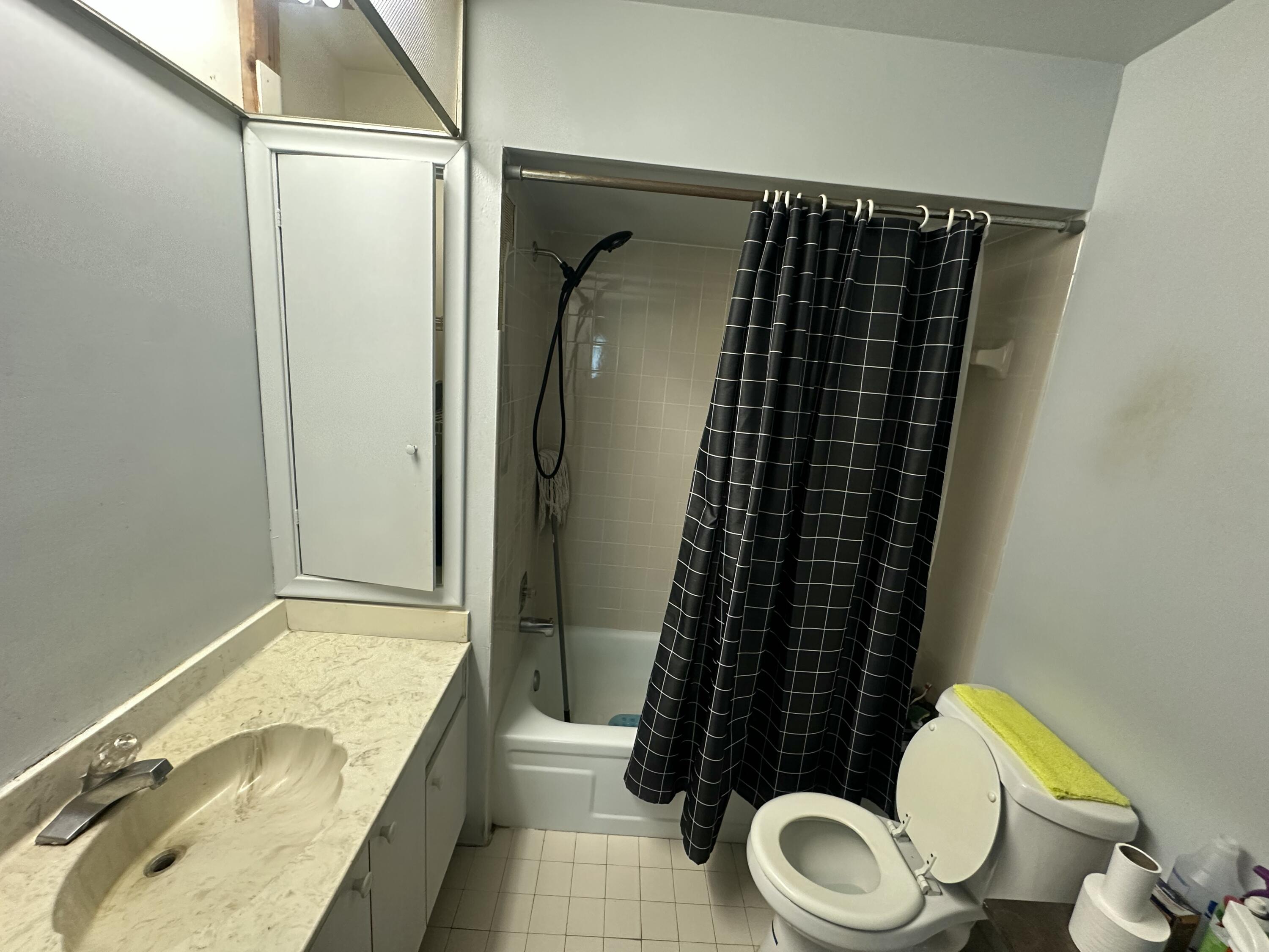 744 Lago Road Delray Beach, FL 33445 - Photo 10 of 25 IMG_5042