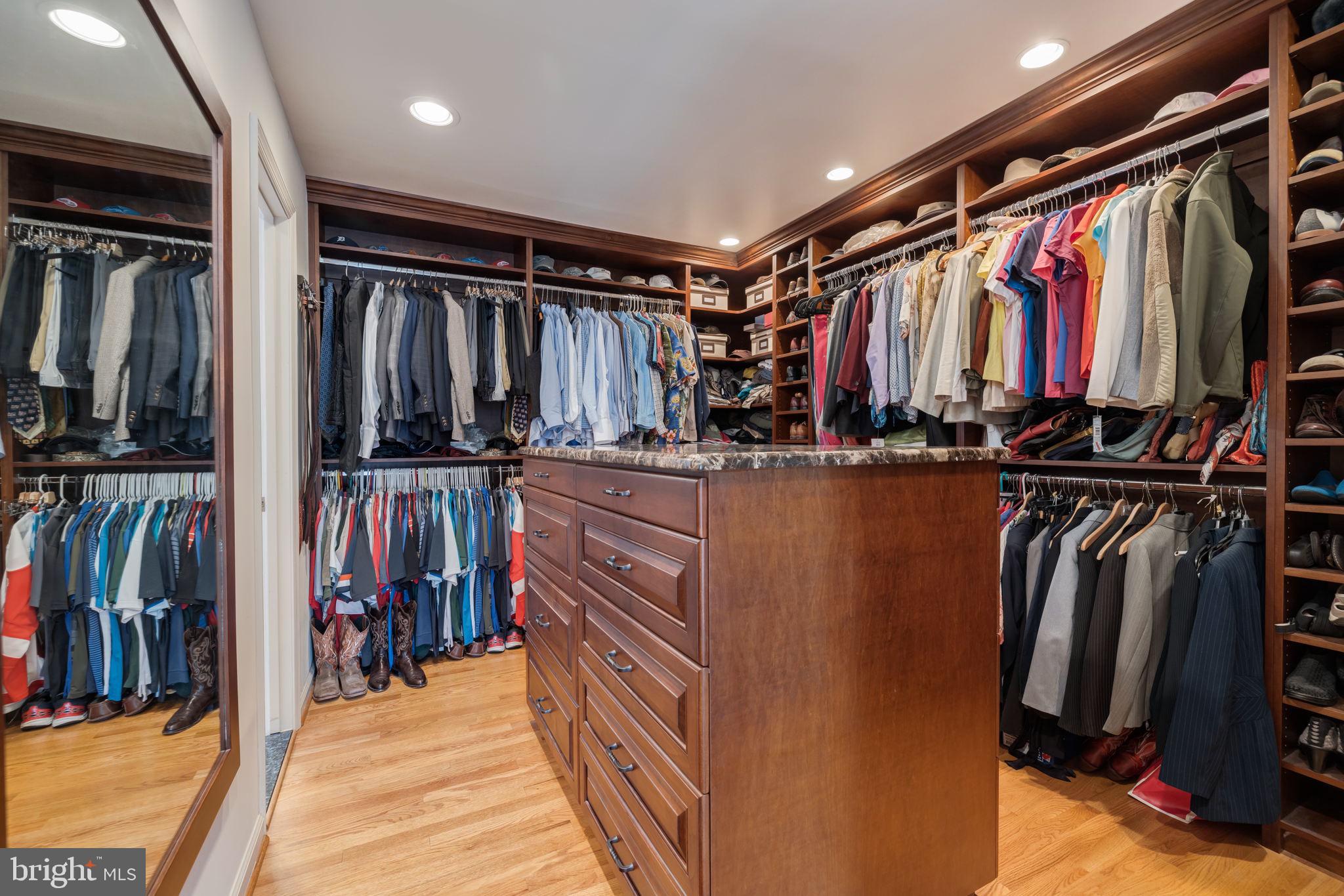 7736 Huntsman Boulevard Springfield, VA 22153 - Photo 35 of 70 Incredible custom made closet organizers