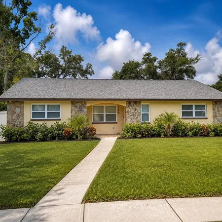 $3,600 | 324 42nd Avenue North, St. Petersburg, FL 33703
