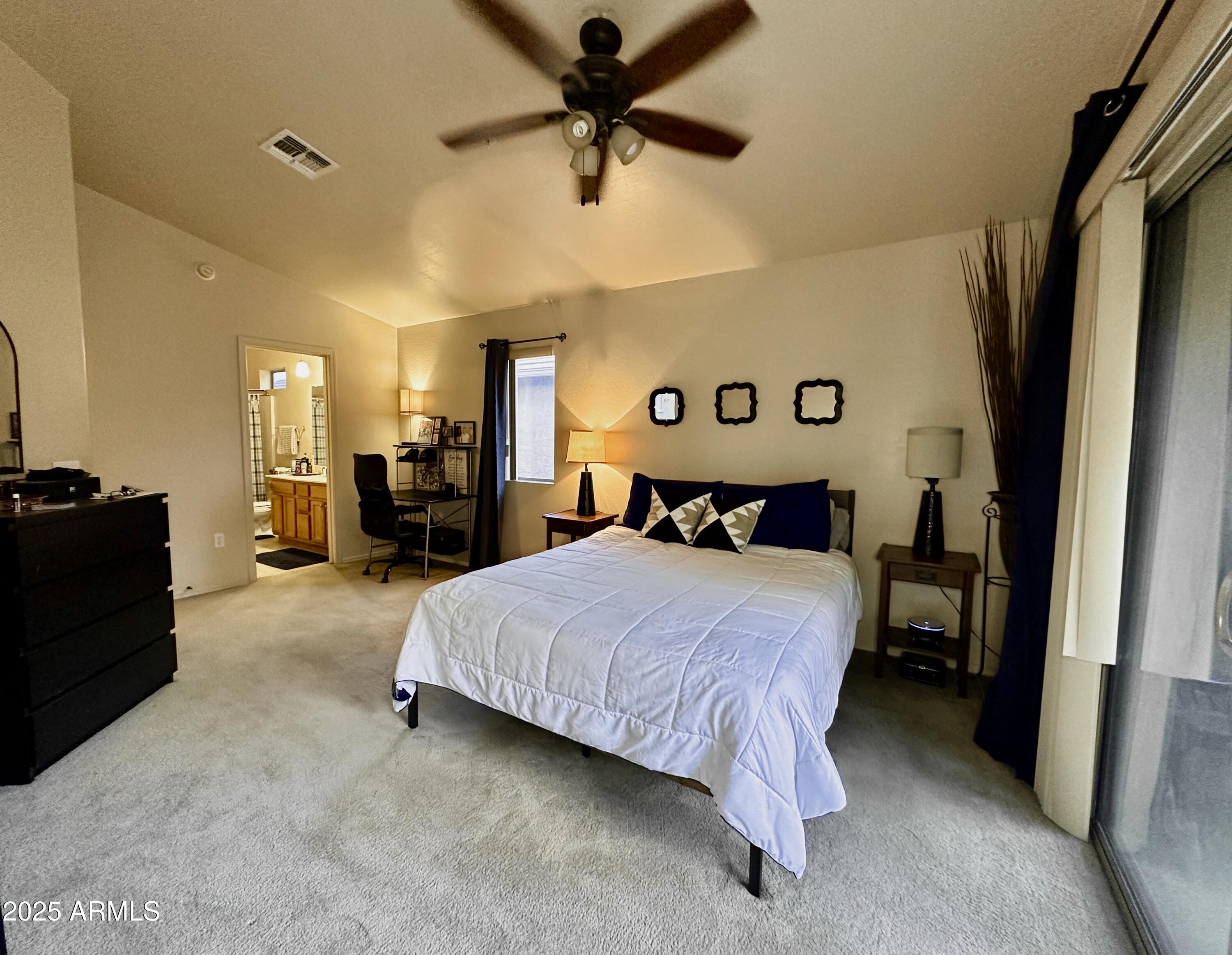 2150 East Bell Road, Unit 1113 Phoenix, AZ 85022 - Photo 3 of 5 main suite 2
