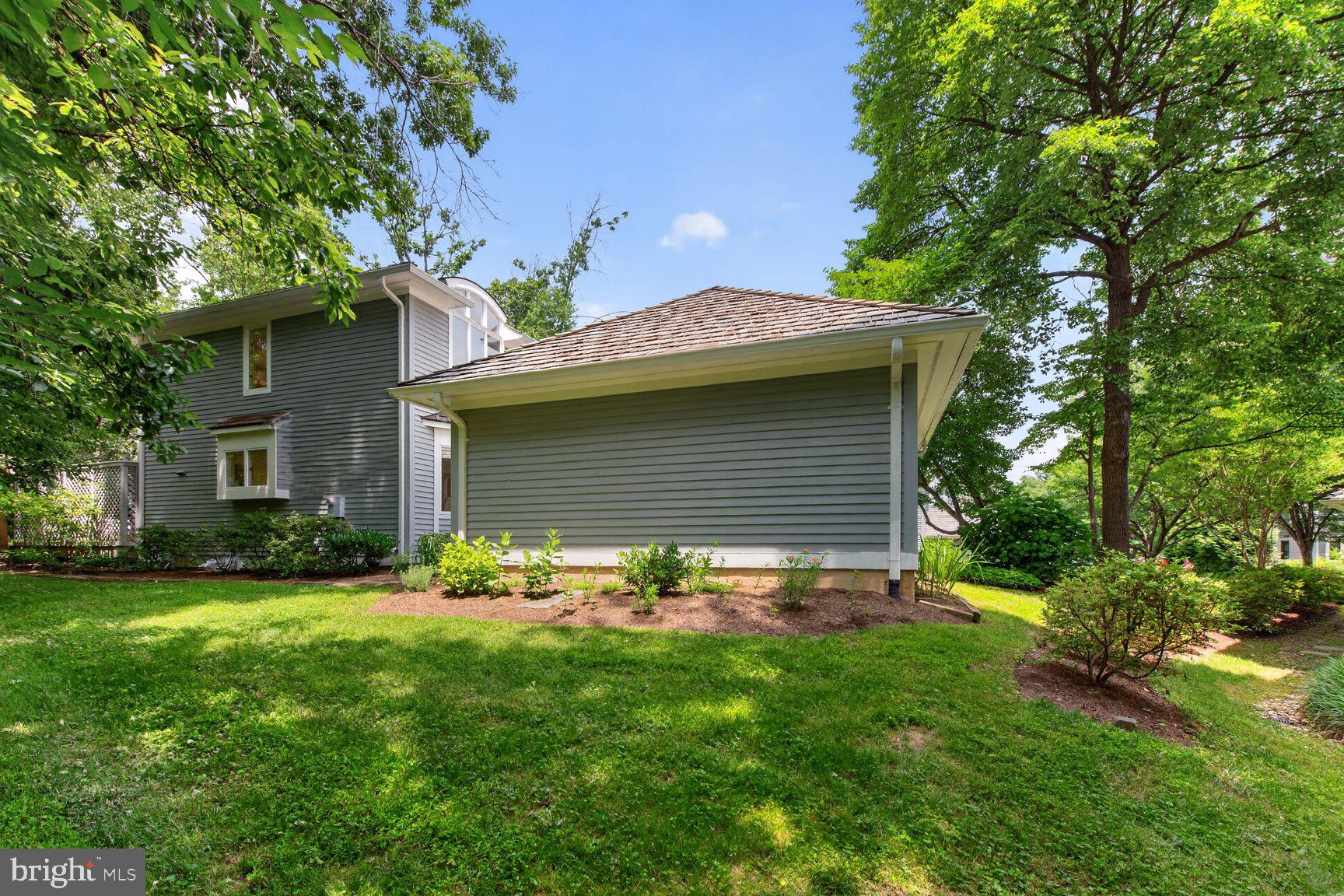 1579 Regatta Lane Reston, VA 20194 - Photo 41 of 50