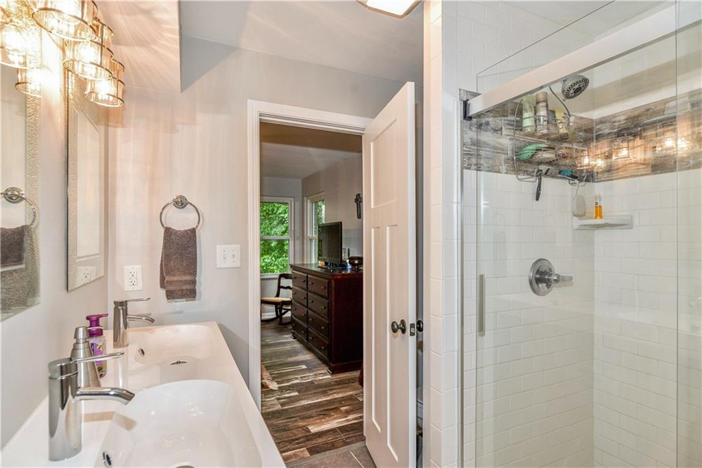 7034 Spring Mill Road Indianapolis, IN 46260 - Photo 25 of 29 Gallery Image 25