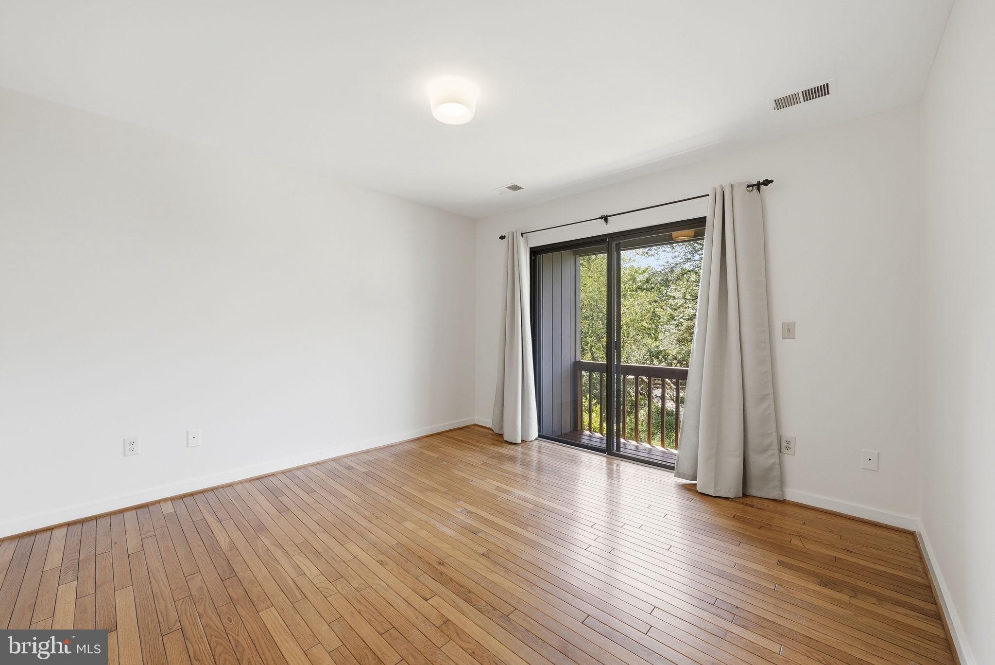 11124 Glade Drive Reston, VA 20191 - Photo 28 of 47 Bedroom #2