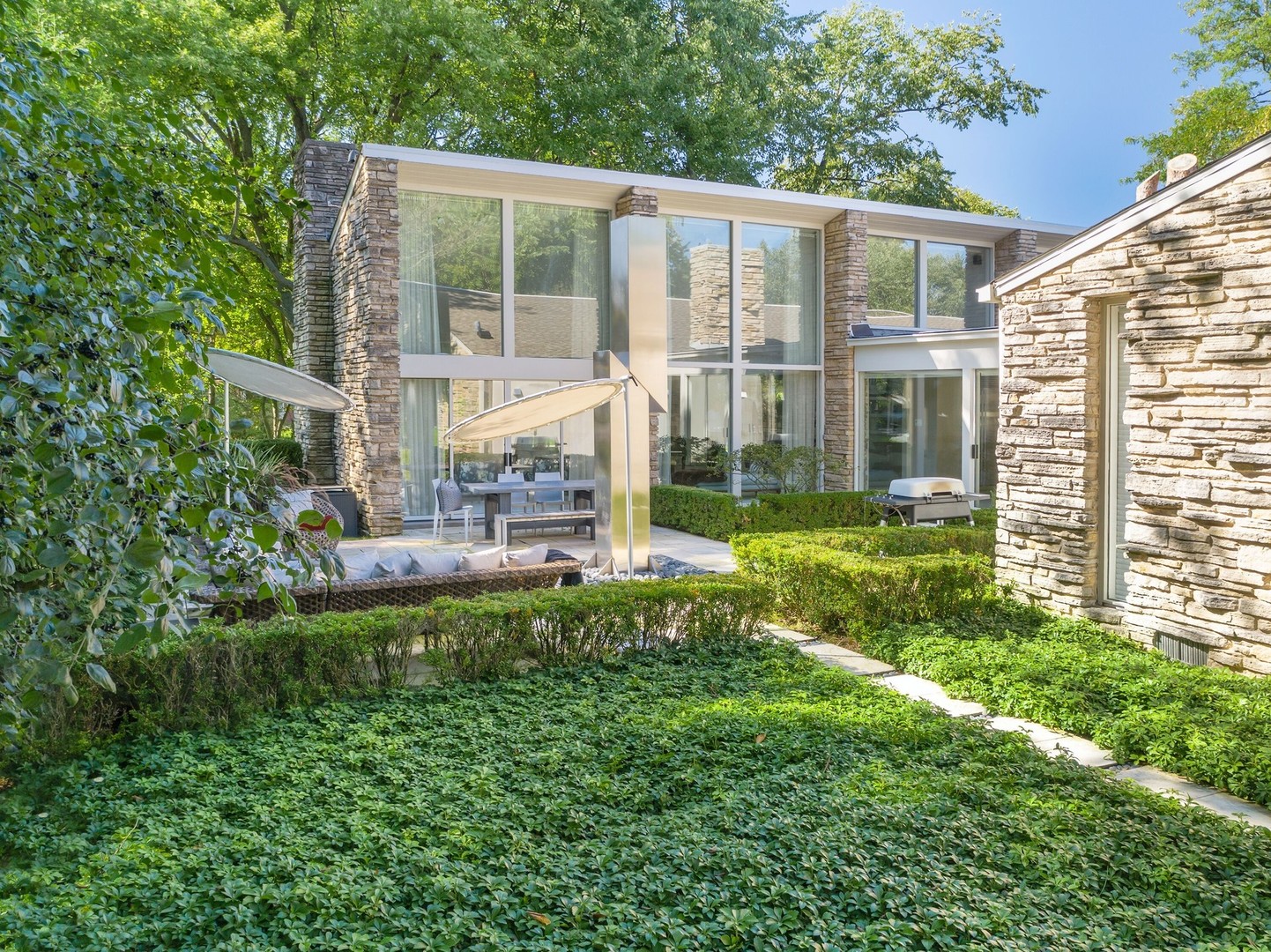 40 Longmeadow Road Winnetka, IL 60093 - Photo 23 of 54
