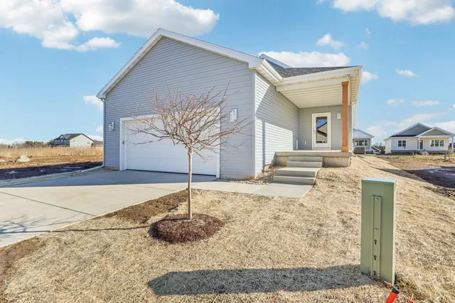 $534,900 | 4792 Lacy, Fitchburg, WI 53711