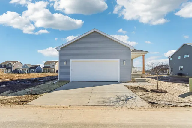 $534,900 | 4792 Lacy, Fitchburg, WI 53711