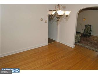 8428 Ridge Avenue Philadelphia, PA 19128 - Photo 4 of 12 Dining Room