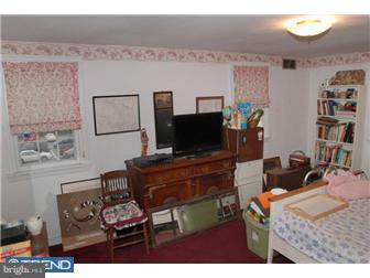 8428 Ridge Avenue Philadelphia, PA 19128 - Photo 7 of 12 Bedroom - Main