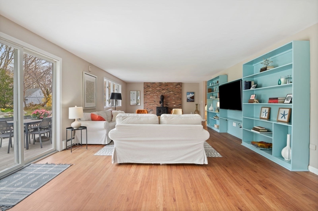 8 Marbee Road Rockport, MA 01966 - Photo 12 of 41