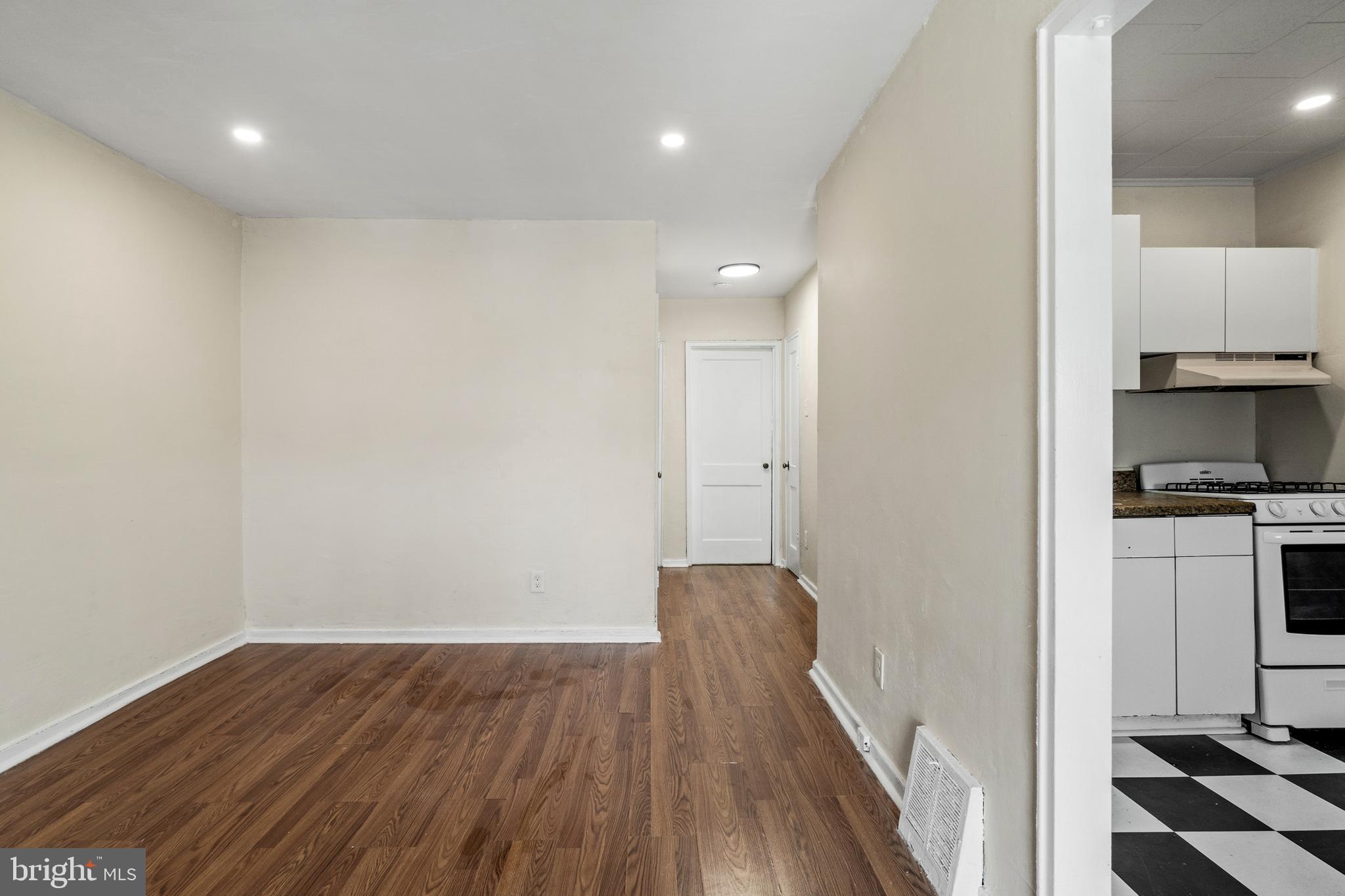 1022 Pine Road Sharon Hill, PA 19079 - Photo 6 of 20