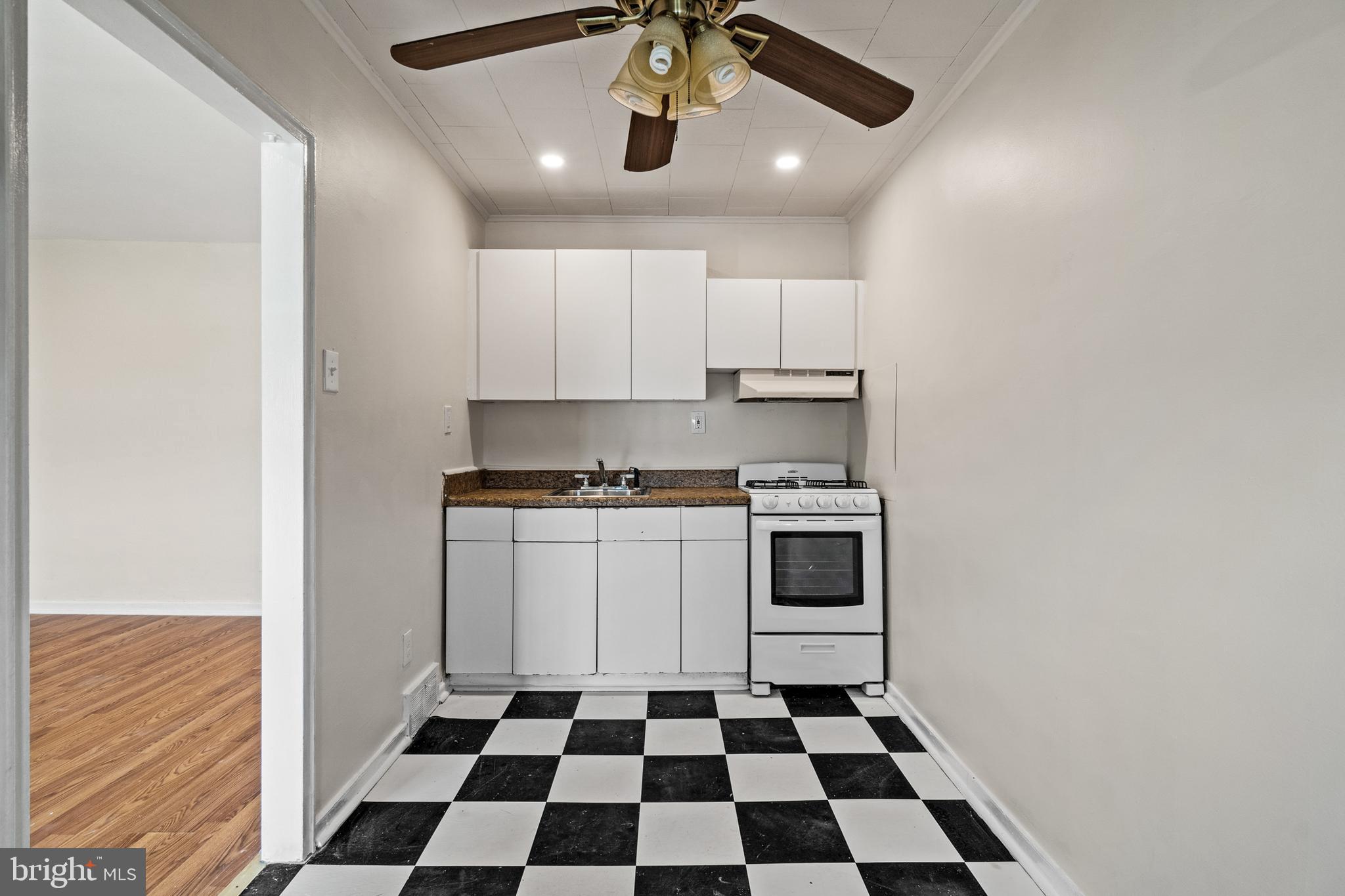 1022 Pine Road Sharon Hill, PA 19079 - Photo 8 of 20