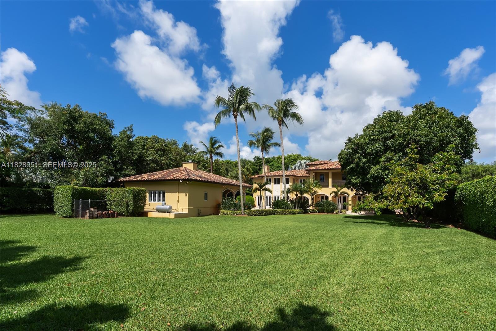 10851 Southwest 63rd Avenue Pinecrest, FL 33156 - Photo 34 of 63