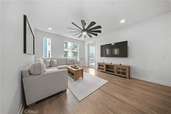 $908,888 | 2412 Nolita, Irvine, CA 92612