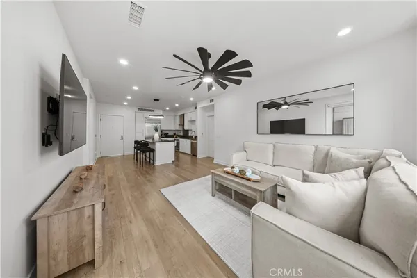 $908,888 | 2412 Nolita, Irvine, CA 92612