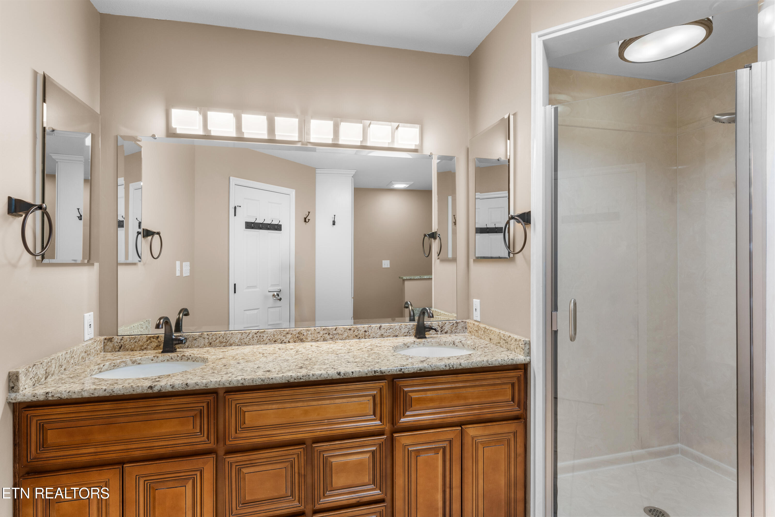 407 Tecumseh Point Loudon, TN 37774 - Photo 22 of 60 DSC09911