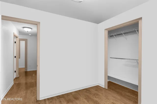 $699,900 | 407 Tecumseh Point, Loudon, TN 37774