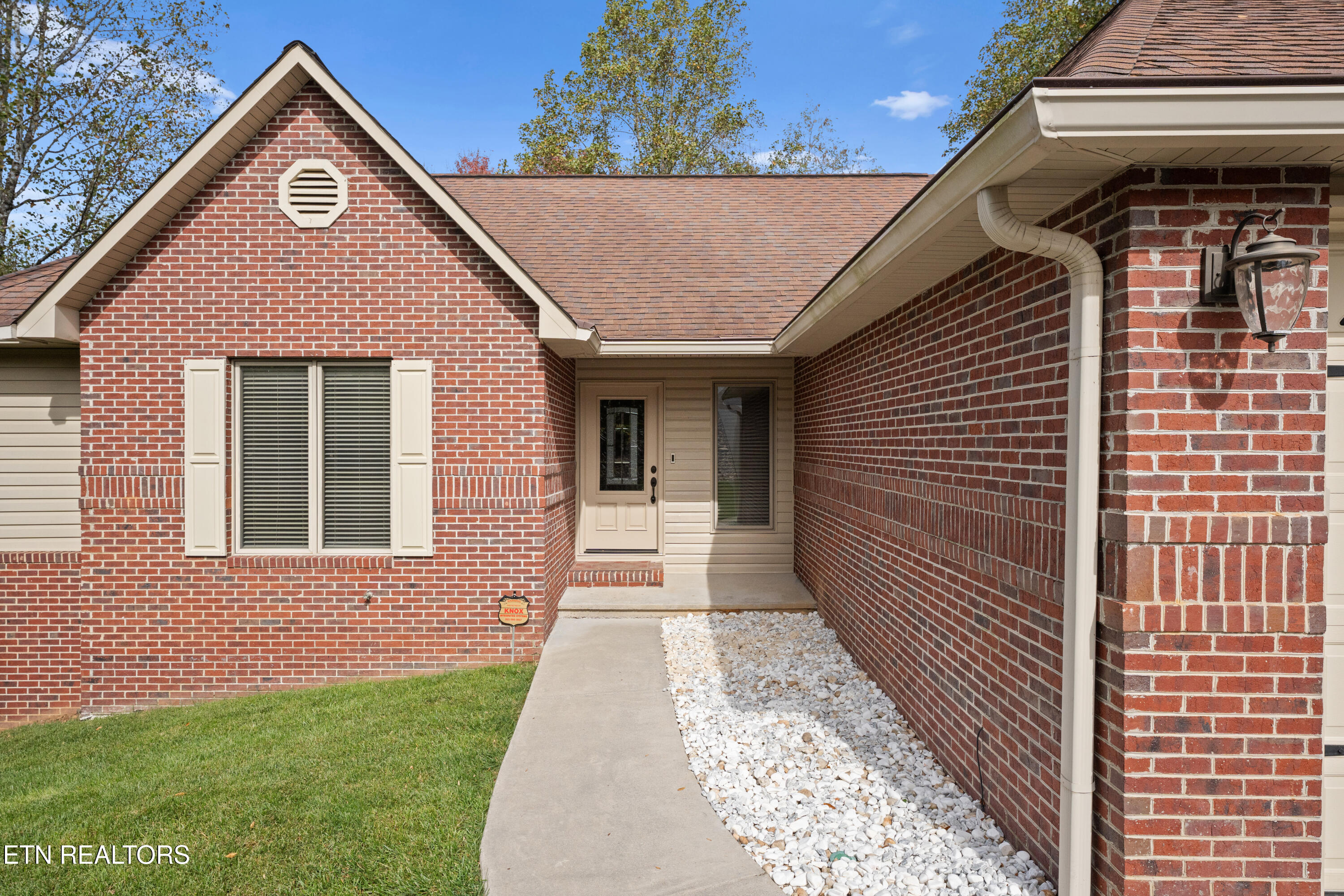 407 Tecumseh Point Loudon, TN 37774 - Photo 4 of 60 DSC00983 (1)