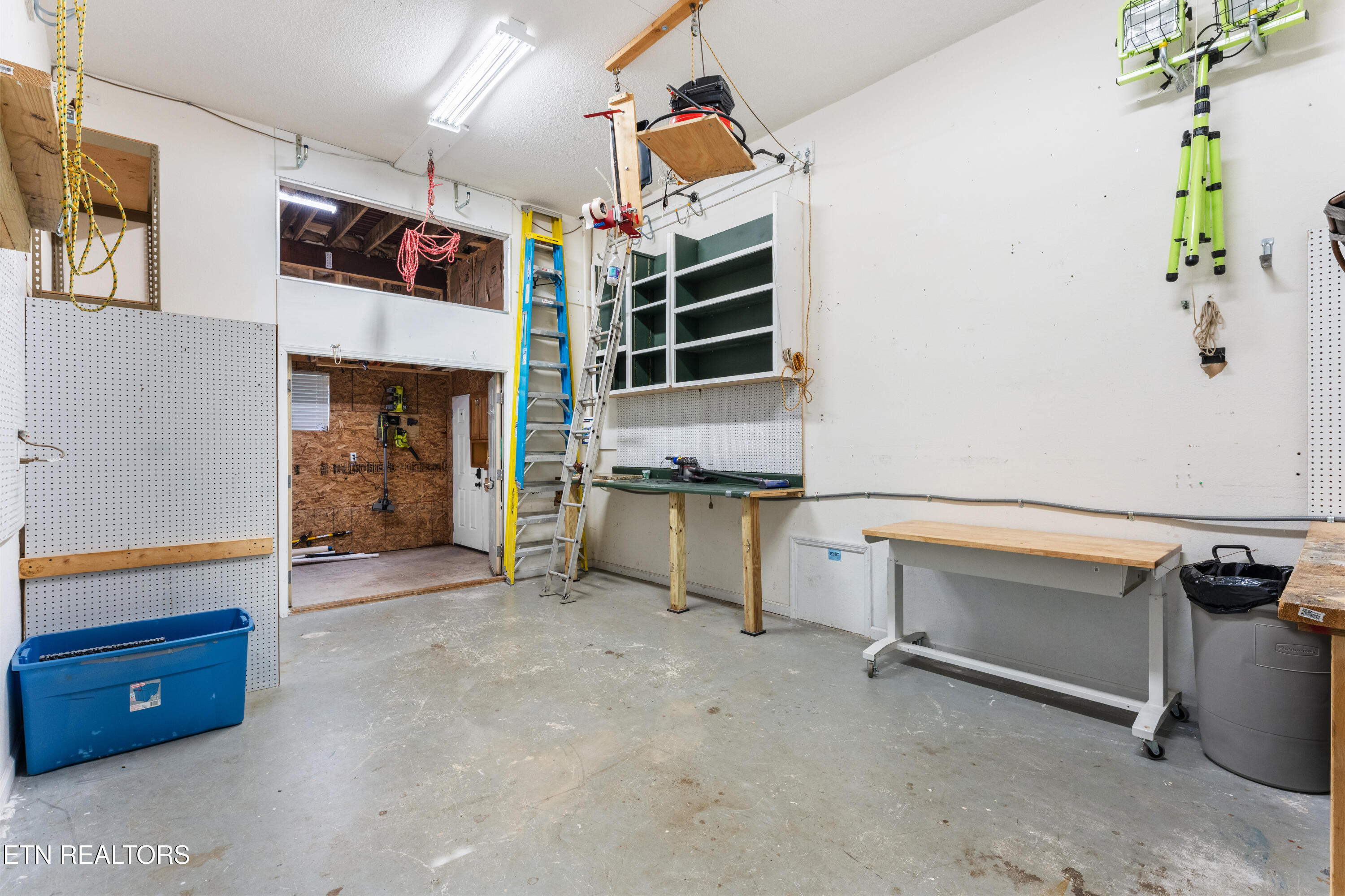 407 Tecumseh Point Loudon, TN 37774 - Photo 45 of 60 DSC00059