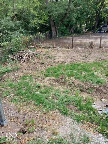 $15,000 | 827 Ingomar Street, Indianapolis, IN 46241