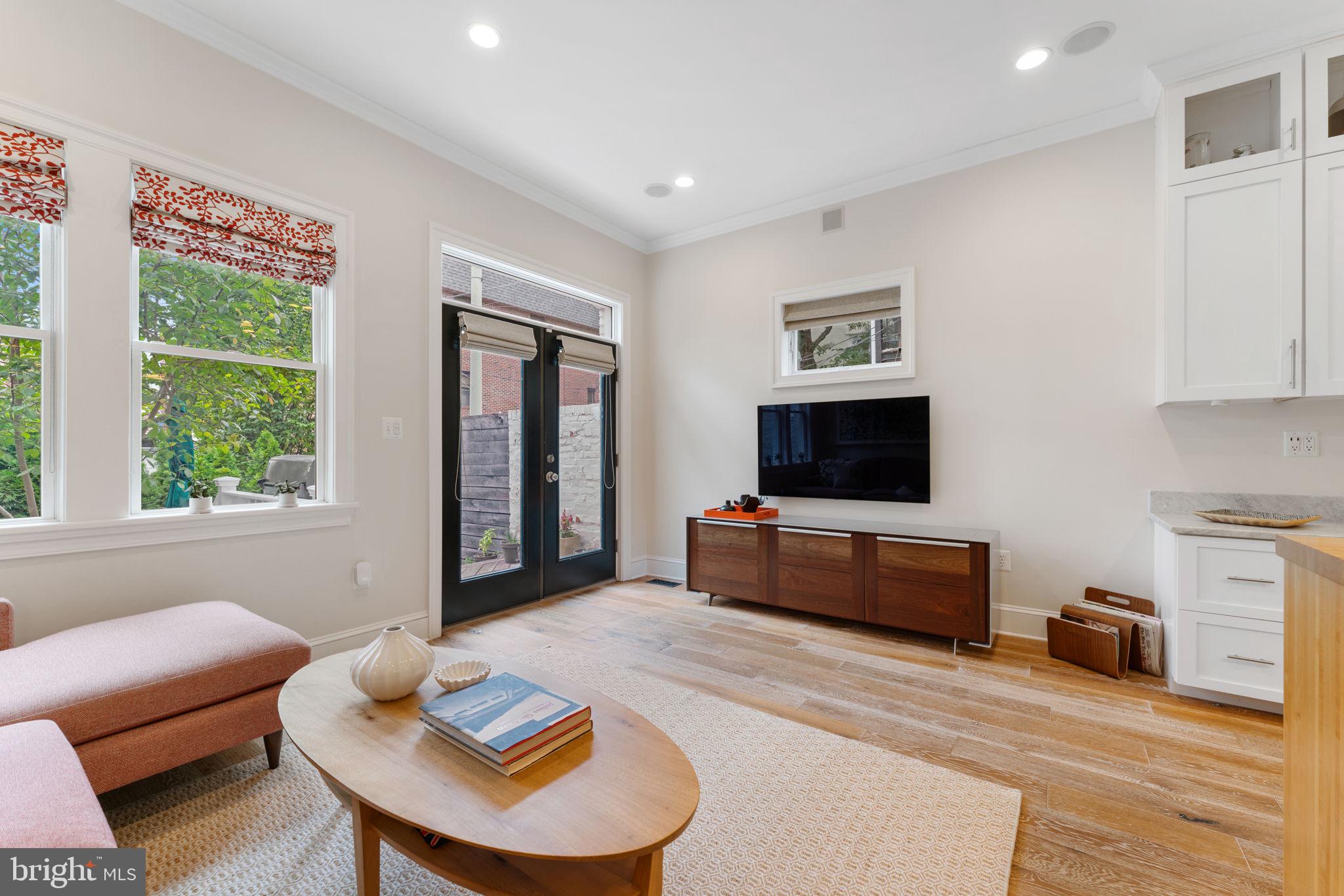 626 4th Street Northeast Washington, DC 20002 - Photo 11 of 43 Alternate sitting area view