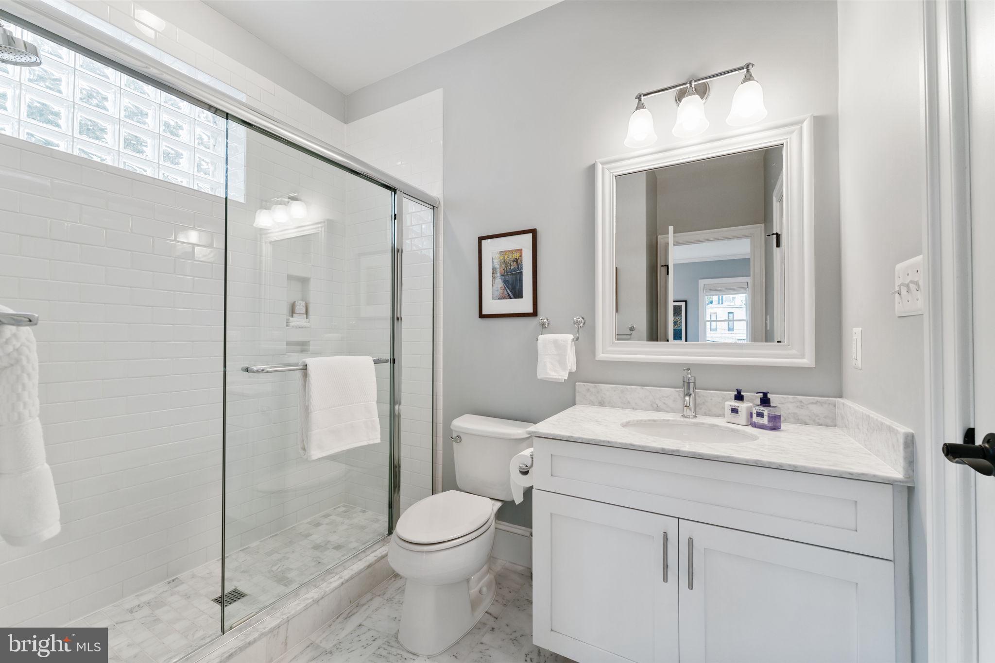 626 4th Street Northeast Washington, DC 20002 - Photo 16 of 43 Primary bathroom