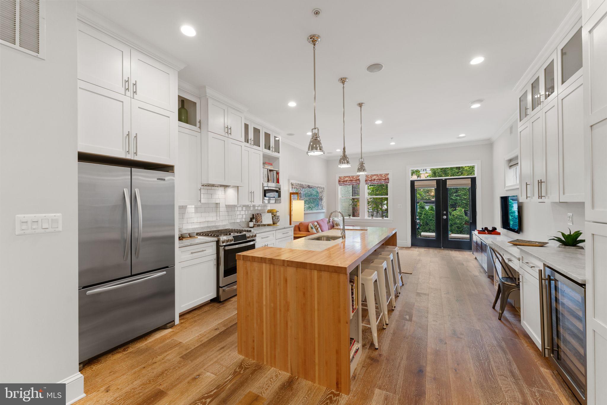 626 4th Street Northeast Washington, DC 20002 - Photo 7 of 43 Gourmet kitchen