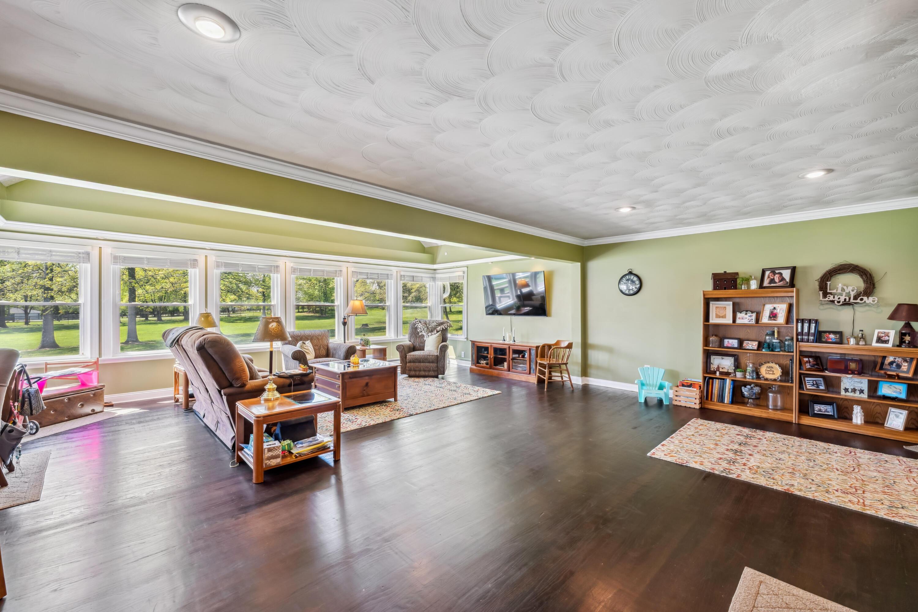 6690 Jaycox Road Galena, OH 43021 - Photo 6 of 27 livingroom1