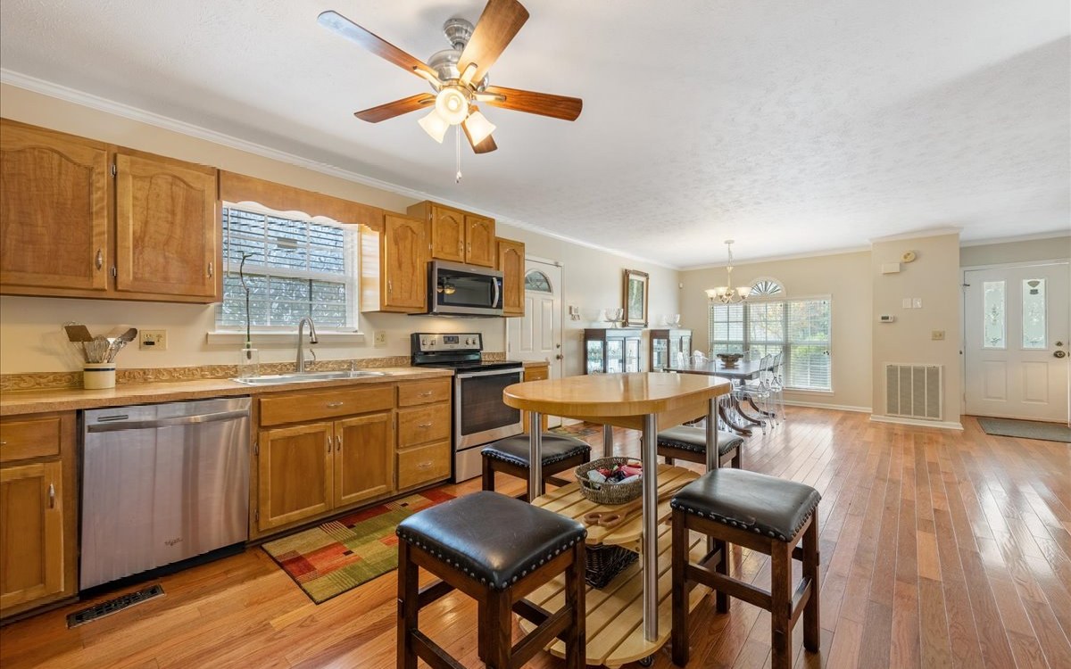 25 Brookwood Court Blue Ridge, GA 30513 - Photo 6 of 59 Additional View