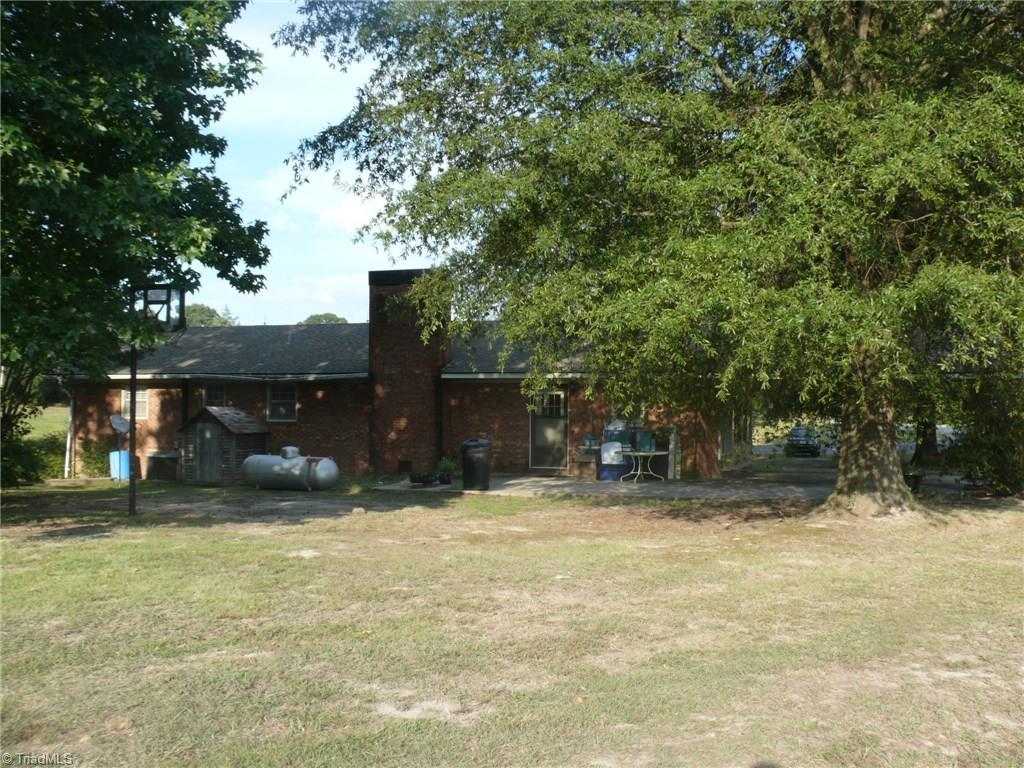7538 Meadowbranch Road Seagrove, NC 27341 - Photo 2 of 26 Gallery Image 2