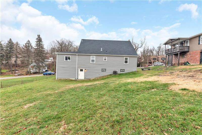 14 MacArthur Way McKees Rocks, PA 15136 - Photo 25 of 25