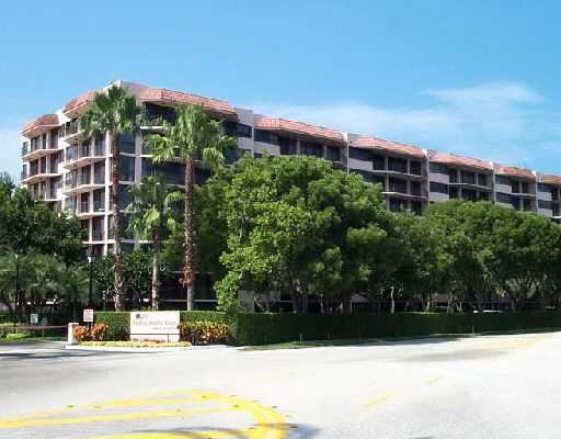 859 Jeffery Street, Unit 305 Boca Raton, FL 33487 - Photo 1 of 1 Primary Photo