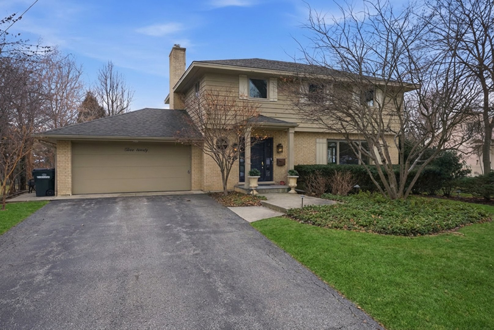 320 West Russell Street Barrington, IL 60010 - Photo 1 of 43