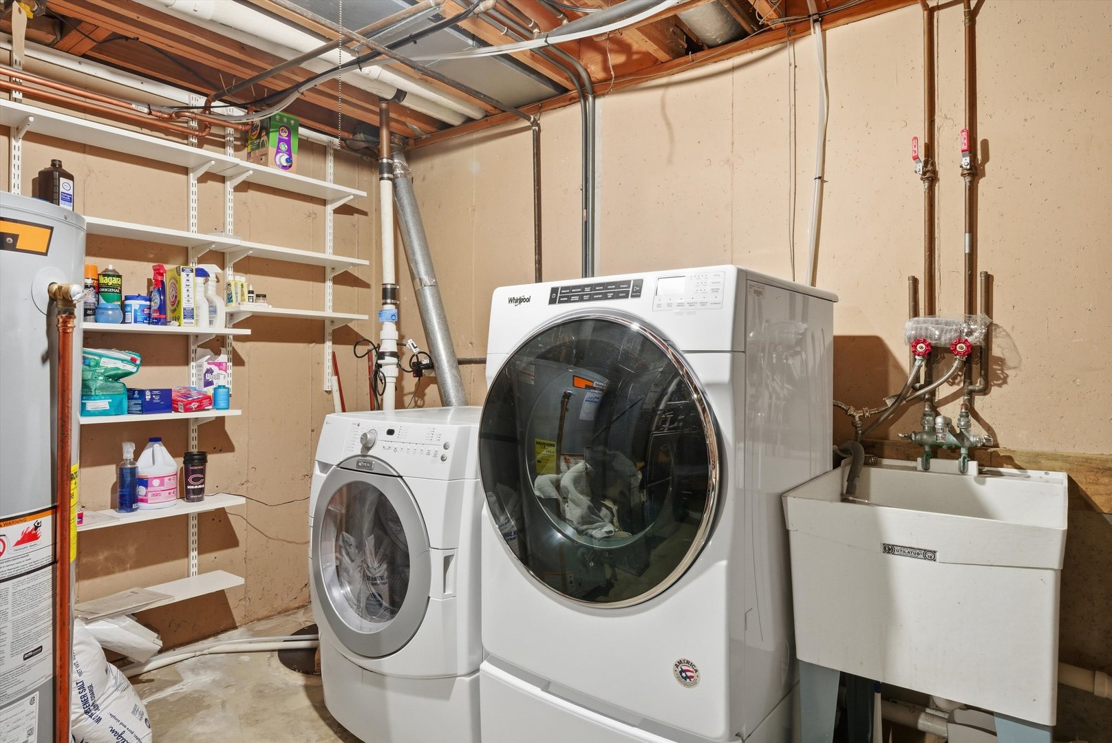 320 West Russell Street Barrington, IL 60010 - Photo 40 of 43 a utility room with dryer and washer