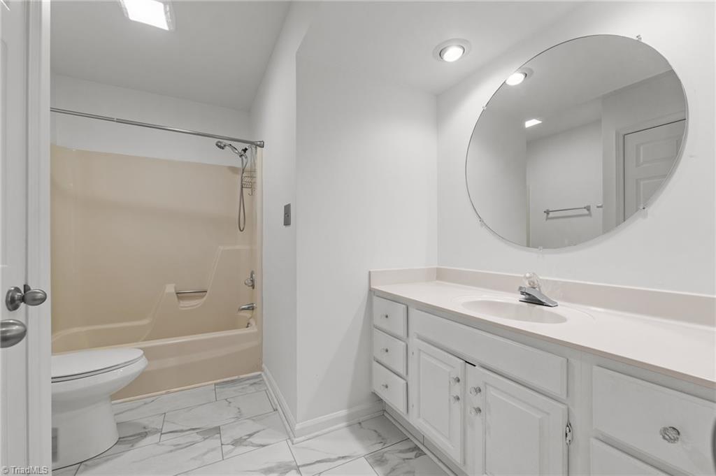 2216 Hoskins Road Burlington, NC 27215 - Photo 27 of 48 Gallery Image 27