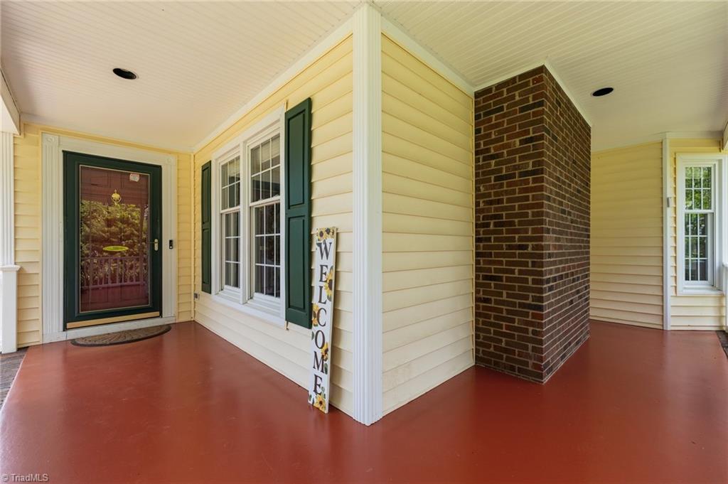 2216 Hoskins Road Burlington, NC 27215 - Photo 3 of 48 Gallery Image 3