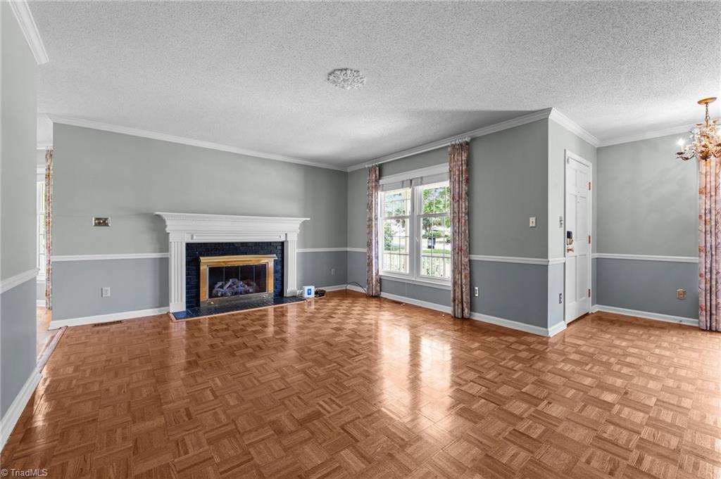 2216 Hoskins Road Burlington, NC 27215 - Photo 7 of 48 Gallery Image 7