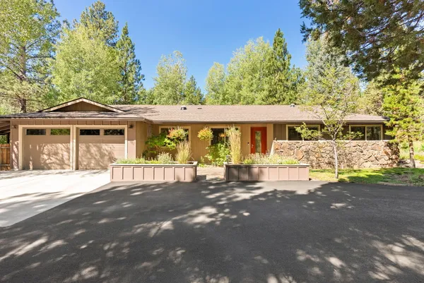 $945,000 | 63379 Silverado Drive, Bend, OR 97703