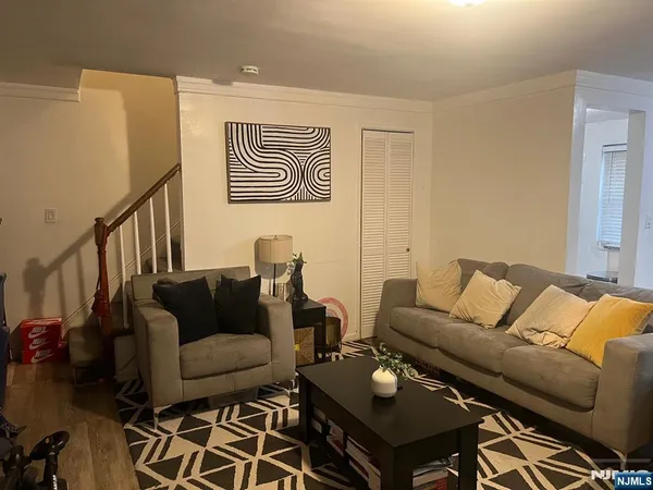 $2,500 | 2197 Center Avenue, Unit 197B, Fort Lee, NJ 07024
