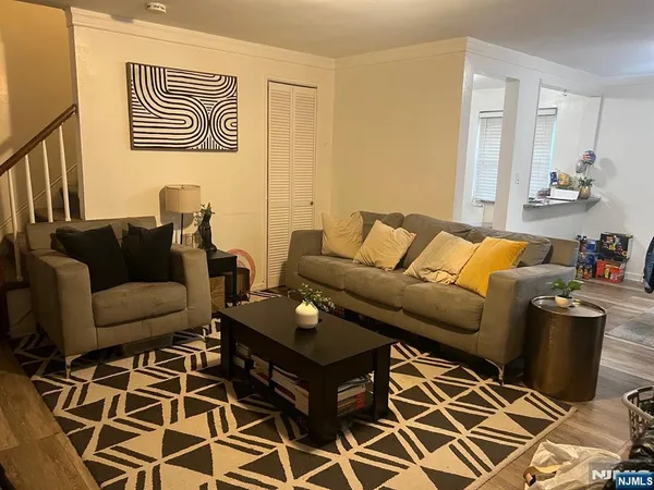 $2,500 | 2197 Center Avenue, Unit 197B, Fort Lee, NJ 07024