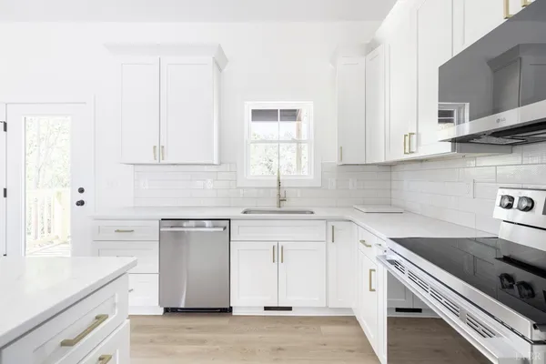 $499,000 | 2404 Twin Lake Drive, Bedford, VA 24523