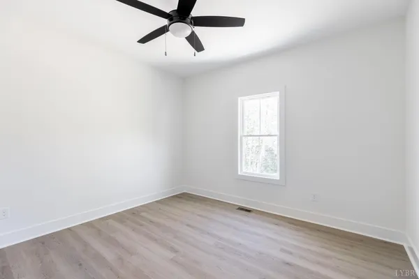 $499,000 | 2404 Twin Lake Drive, Bedford, VA 24523