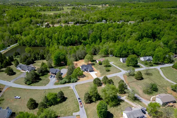 $499,000 | 2404 Twin Lake Drive, Bedford, VA 24523