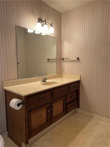 $139,000 | 18826 Sunrise Drive, Belton, MO 64012