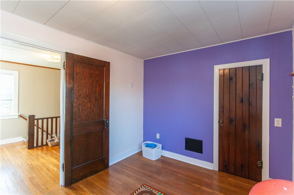 1146 Chestnut Street Monaca, PA 15061 - Photo 21 of 37 a view of empty room with wooden floor
