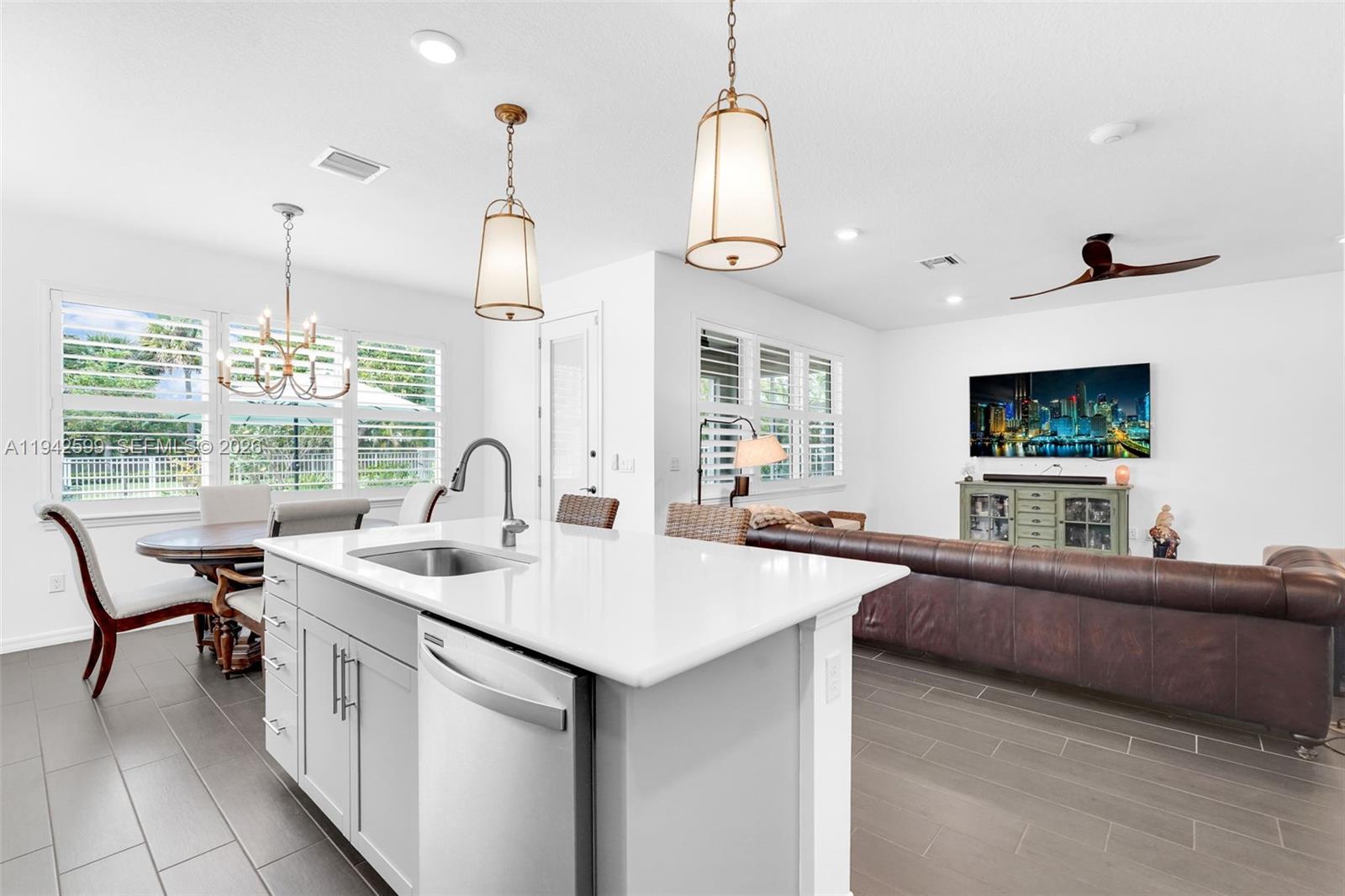 1612 Trailhead Terrace Hollywood, FL 33021 - Photo 11 of 53