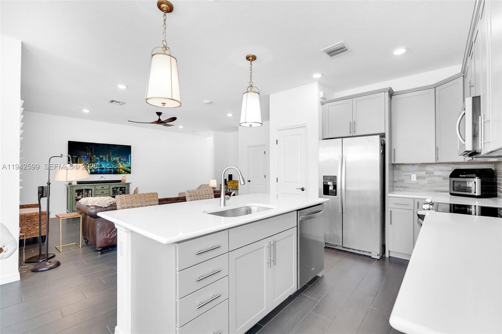 1612 Trailhead Terrace Hollywood, FL 33021 - Photo 13 of 53