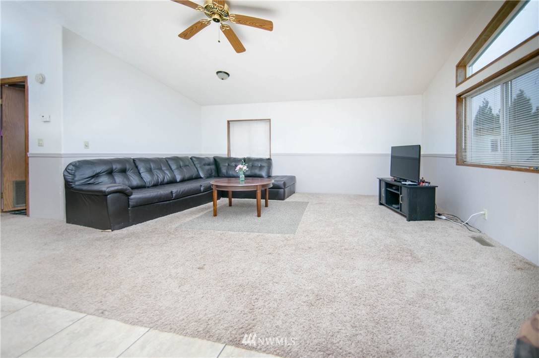 5781 Aldrich Road Bellingham, WA 98226 - Photo 13 of 22 Gallery Image 13