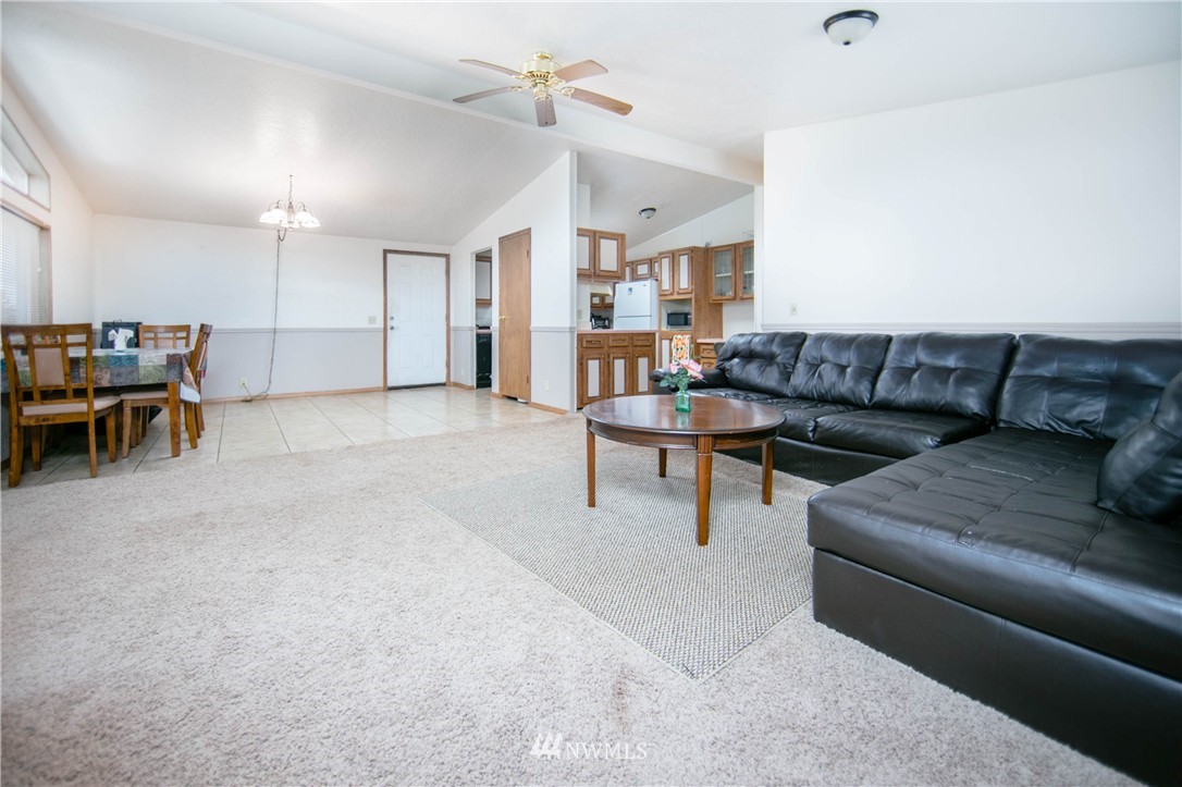 5781 Aldrich Road Bellingham, WA 98226 - Photo 14 of 22 Gallery Image 14