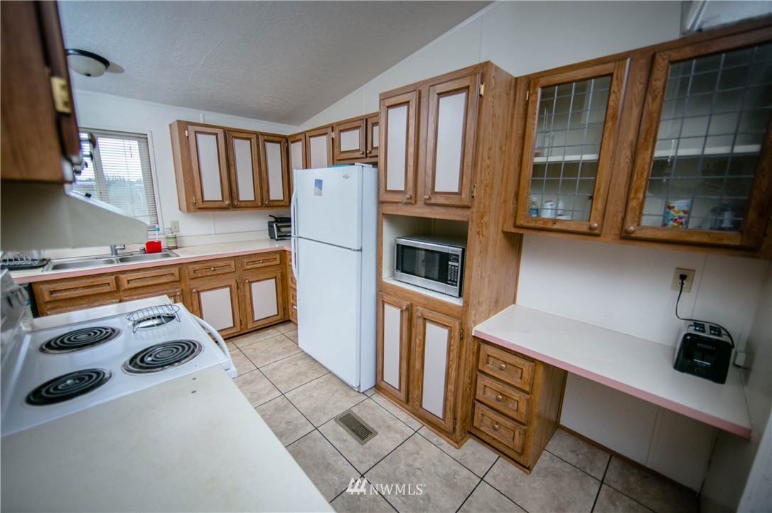 5781 Aldrich Road Bellingham, WA 98226 - Photo 16 of 22 Gallery Image 16