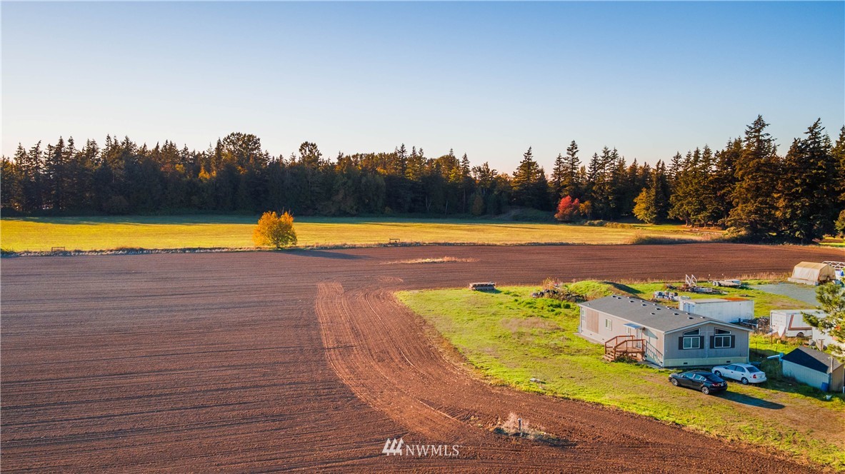 5781 Aldrich Road Bellingham, WA 98226 - Photo 4 of 22 Gallery Image 4